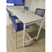 Baaripöytä + 4 baarituolia – toimistokalustesetti