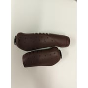 Kädensija 90/120, Ruskea