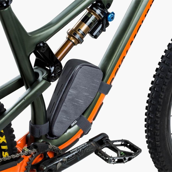 Pyörälaukku Evoc Multiframe Pack WP M 5