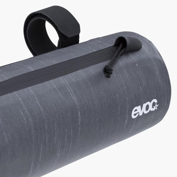 EVOC tankolaukku, koko 1,5 l 4
