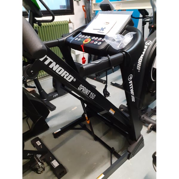 **OUTLET** FitNord Sprint 150 Juoksumatto VALMIIKSI KASATTU 2