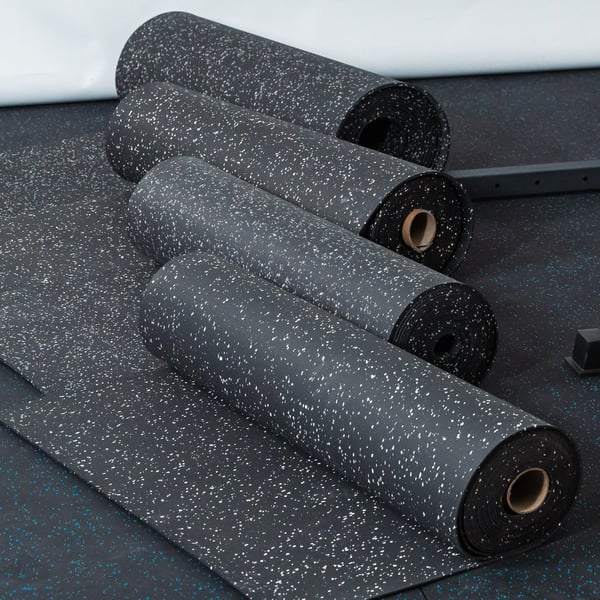 FitNord Kumimatto musta 6 mm (10m rulla) valkoisilla pilkuilla 5