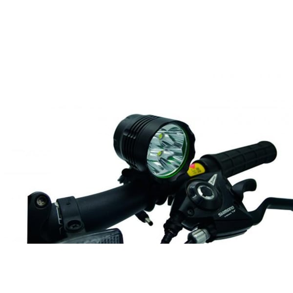 **TUOTEPAKKAUS PUUTTUU** HALO Omega 2500 lm Etuvalaisin 1