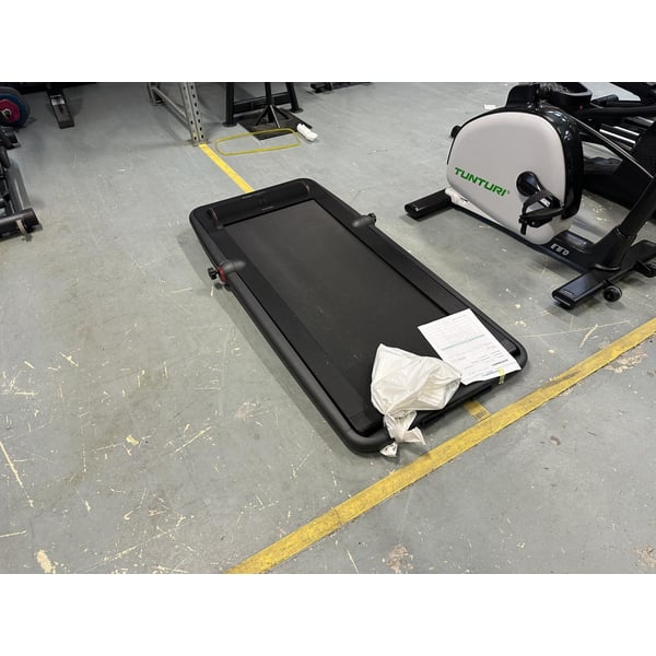 **OUTLET** Flow Fitness Runner DTM200i juoksumatto 2