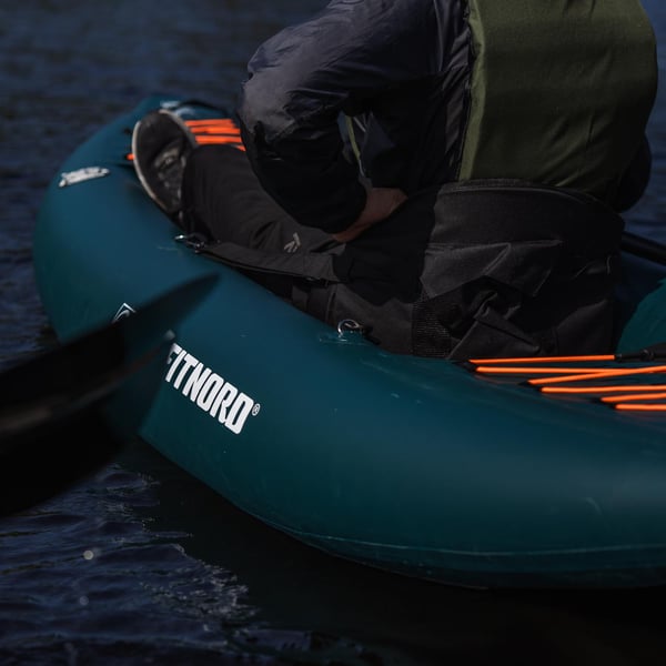 FitNord Seal One ilmatäytteinen kajakki, tummanvihreä (1-istuttava) 2025