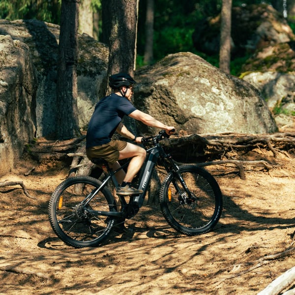 FitNord Ranger 800 Sähkömaastopyörä, musta