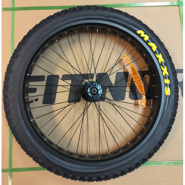 Etupyöräkokonaisuus Fat 26x4,0, Vanne, sisä-ulkorengas