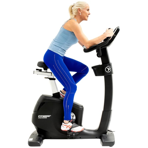 FitNord Cyclo Diamond Kuntopyörä (VUODEN LISÄTAKUU JA SYKEVYÖ KAUPAN PÄÄLLE — arvo 249,80 €)