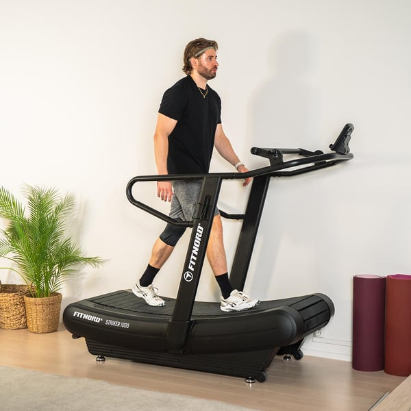 FitNord Striker 1000 Moottoroimaton Juoksumatto