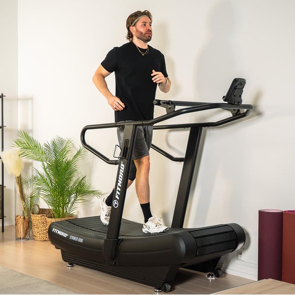 FitNord Striker 1000 Moottoroimaton Juoksumatto