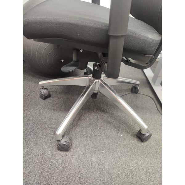 Toimistotuoli (Futra)