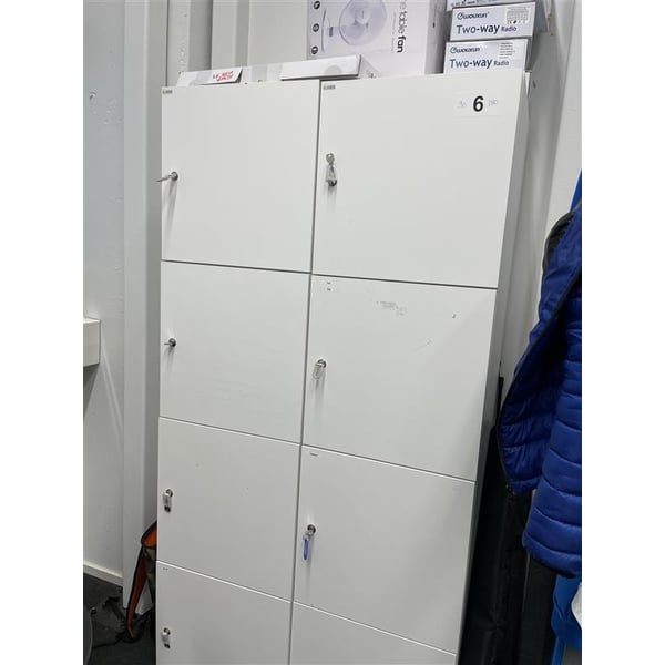 Lukollinen lokerikko 8 ovea (90 x 180)