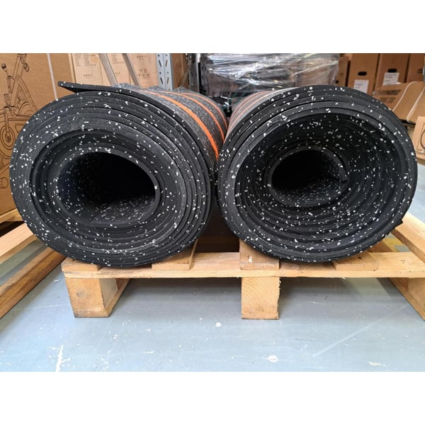 **OUTLET** FitNord Kumimatto 8 mm (10 metrin rulla)