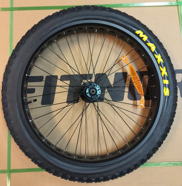 Etupyöräkokonaisuus Fat 26x4,0, Vanne, sisä-ulkorengas