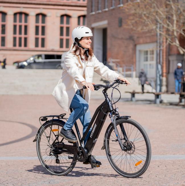 FitNord Ava 300 Sähköpyörä 2023, musta (720 Wh tehoakku) 