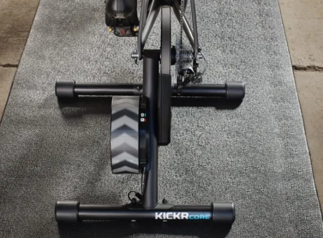 Wahoo KICKR Core harjoitusvastus 